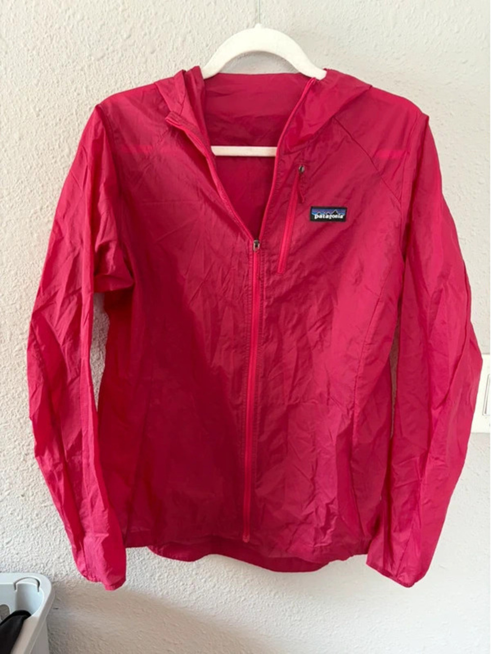 Patagonia pink rain jacket M